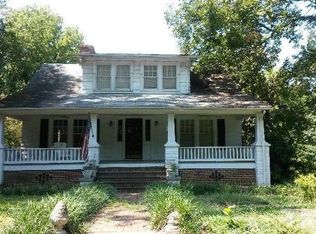 121 N Wake St, Hillsborough, NC 27278