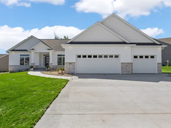 5595 Wild Rye Ct, Cedar Rapids, IA 52403