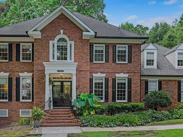 1000 Capstone Ct, Peachtree City, GA 30269