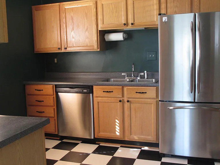 2364 Clermont St — Photo 8