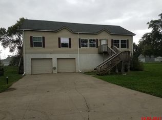 455 S Maple St, Avoca, IA 51521