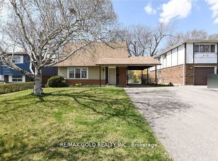 3657 Woodruff Cres, Mississauga, ON L4T1T8