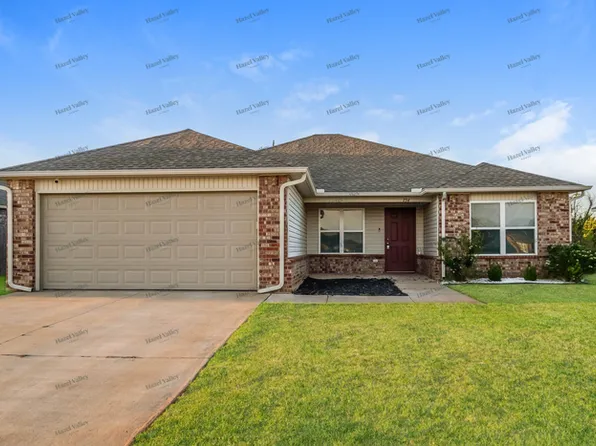 734 W Lola Dr, Mustang, OK 73064