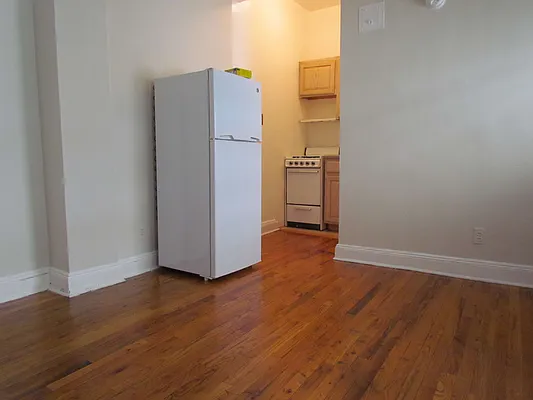 Rented by Landmark Real Estate | media 29