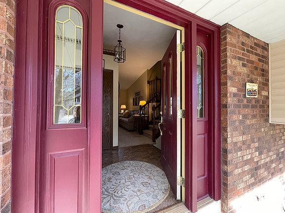 4th image of 2502 Galahad Way
