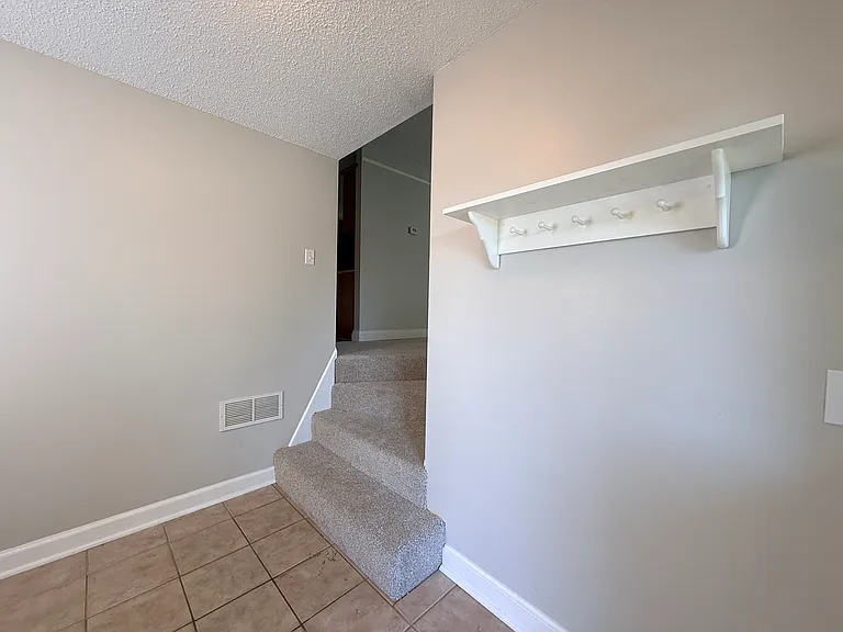 4601 Saddlewood Dr — Photo 6