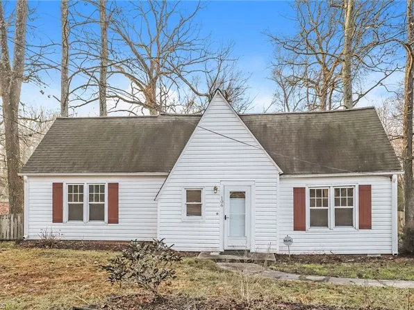 106 Spur Rd, Greensboro, NC 27406