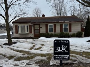 3563 Minton Rd, Orion, MI 48359