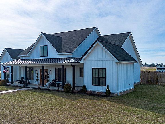 3rd image of 1560 Falcons Ridge Blvd