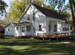 18 2nd Ave NW, Fostoria, IA 51340