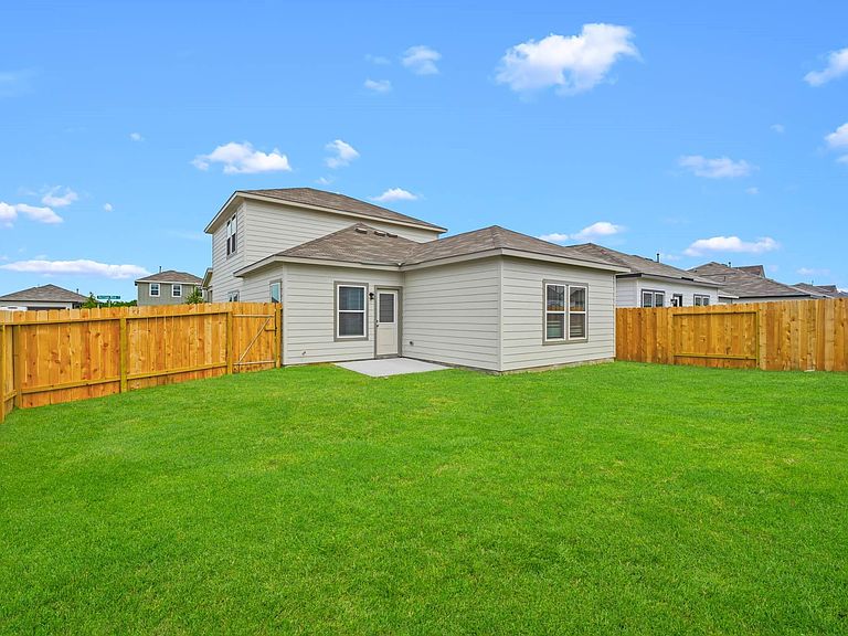 Listing photo 5