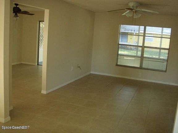 3rd image of 1572 Gardner Dr