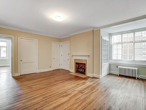 4th image of 1160-1190 E Broad St #90A2