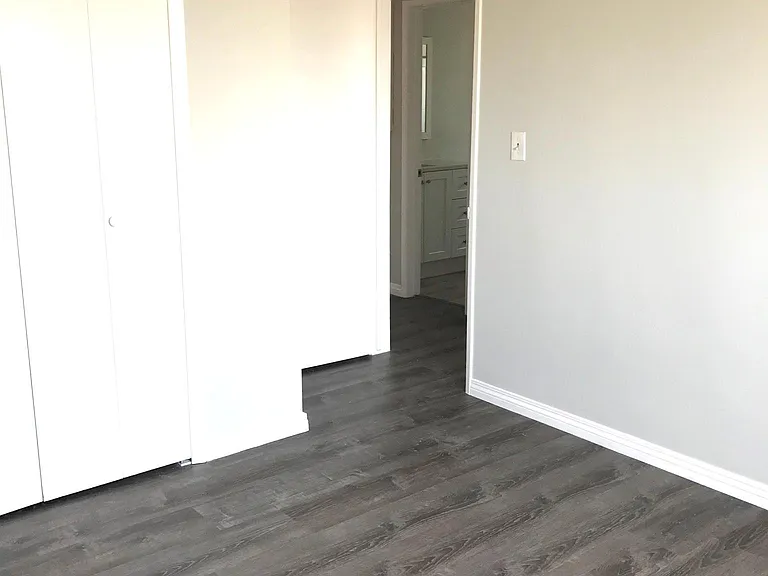 1854 Marine Ave #5 — Photo 8