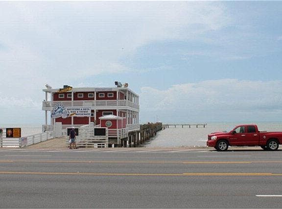 5th image of 9010 Seawall Blvd