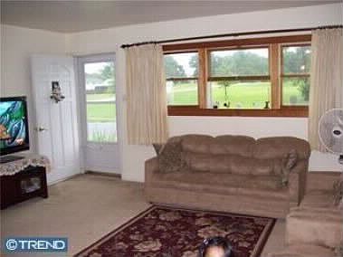 1st image of 131 Brennen Dr