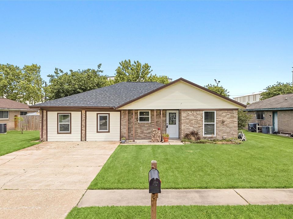 1st image of 11715 Alamo Dr