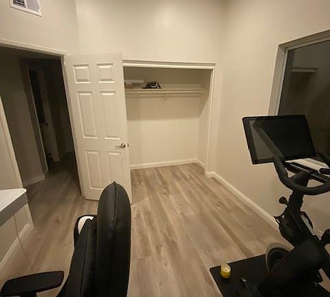 5th image of 22811 Banyan Pl
