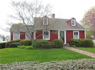77 Ocean View Ave, Groton, CT 06355