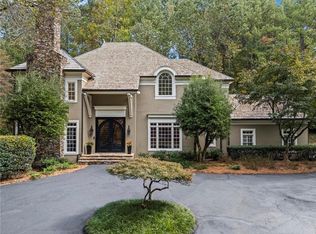 1235 W Garmon Rd, Sandy Springs, GA 30327