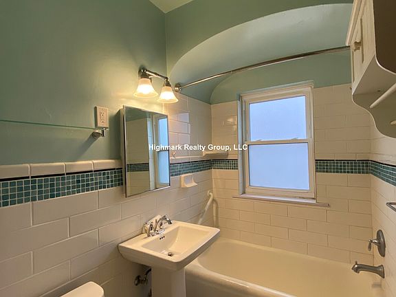 4th image of 8450 Skokie Blvd #107A