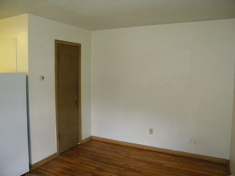 1846 Walnut St — Photo 10