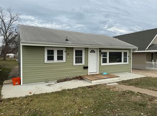 808 S 18th St, Quincy, IL 62301