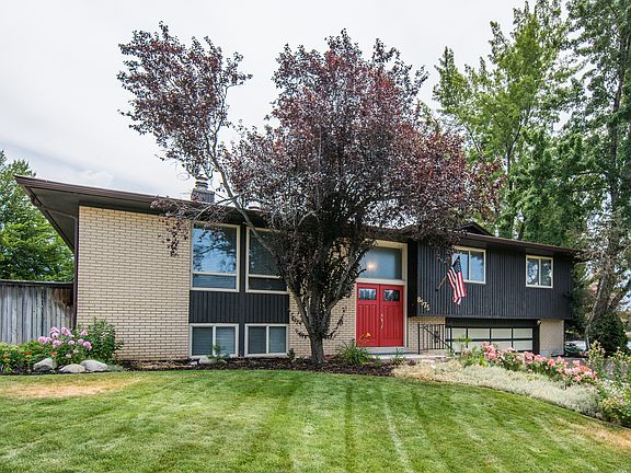 2nd image of 8575 S Treasure Mountain Dr