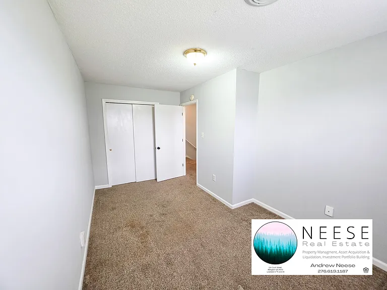 110 Ivy Ln #10 — Photo 4