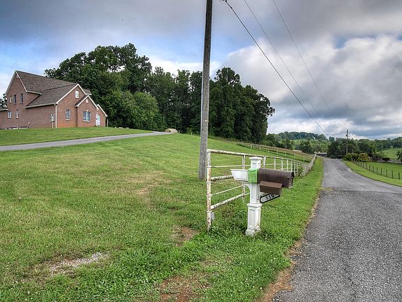 3rd image of 510 Rodgers Oak Dale Pvt Dr