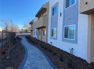 454 E Avenue Q3 APT 8, Palmdale, CA 93550