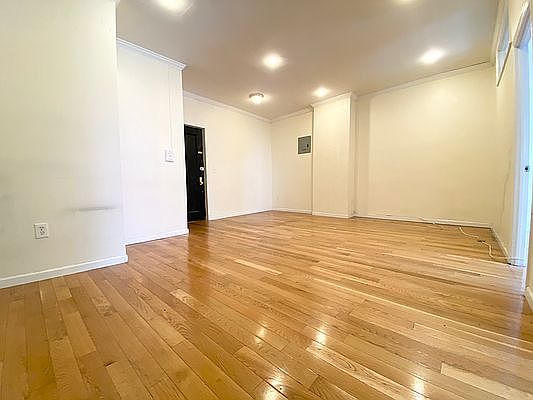 5th image of 55 E Houston St #12