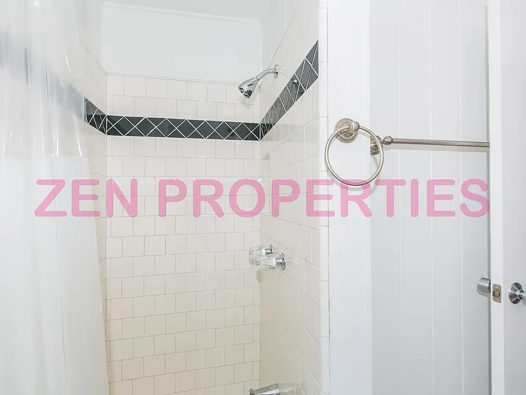 1555 Moani St — Photo 31