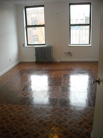 2nd image of 314 E 6th St APT 14