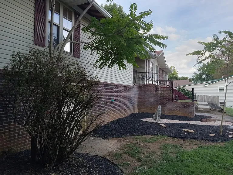 411 Bonnie Brae Dr #1 — Photo 12