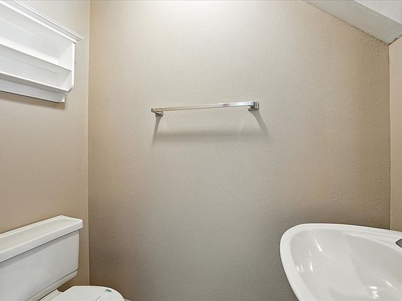 3rd image of 752 Howland 116 Ln #116