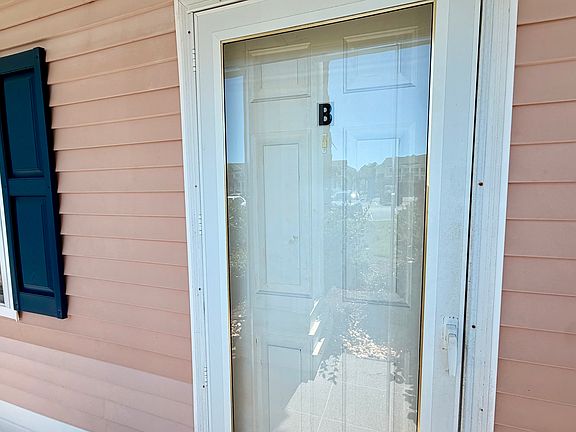 2nd image of 619 Waterway Village Blvd #7-B