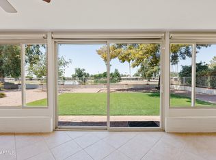 1042 S 72nd St, Mesa, AZ 85208