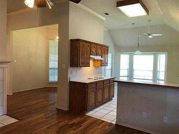 2nd image of 3609 Sunnypark Dr