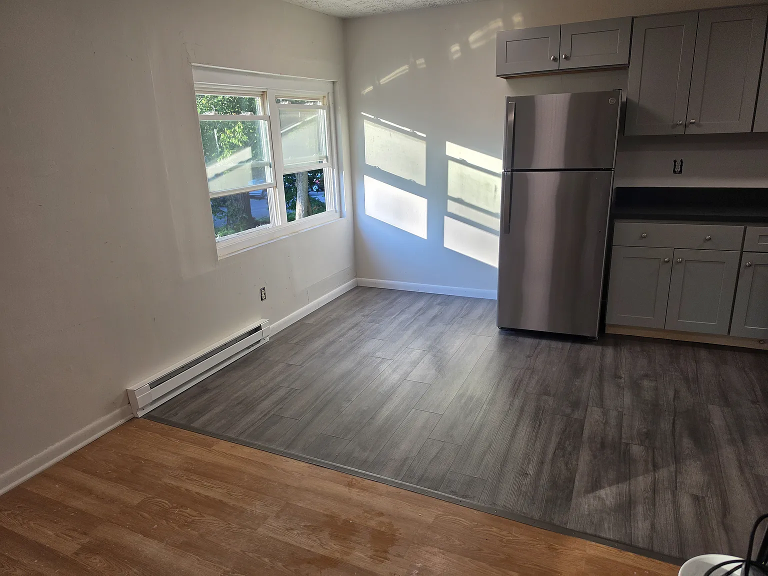 2 bed, 964 sqft, $1,700 — Photo 1