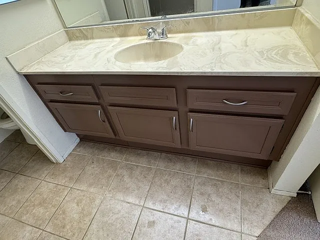 351 N Melrose Dr #D — Photo 11