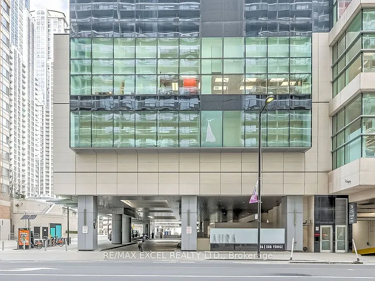 386 Yonge St #4904 — Photo 11