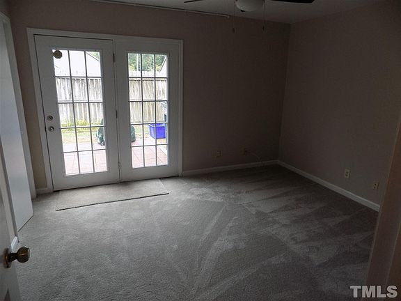 5th image of 2677 Hitchcock Dr