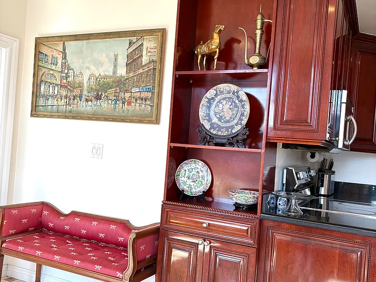 702 Ash St #900 — Photo 3