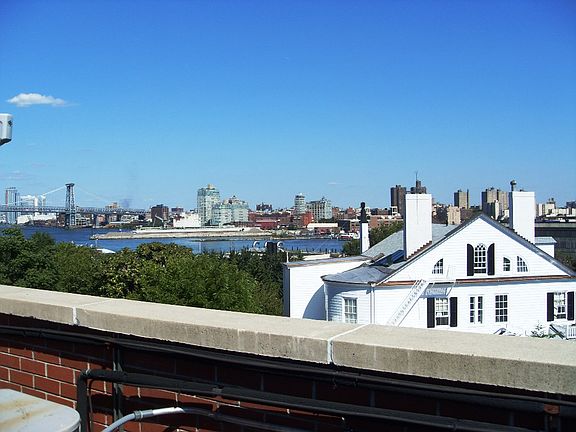 4th image of 85 Hudson Ave APT 3B