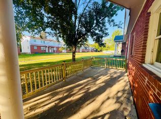 238 Palmer Dr #A, Waterloo, IA 50702