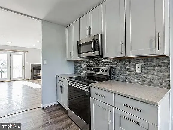 3 bed, 2.5 bath, 2068 sqft, $3,375 — Photo 4