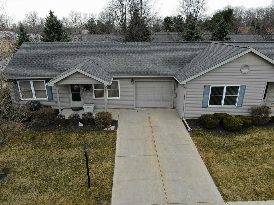 1st image of 4 Burns Park Dr #5546ec4e6