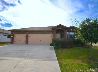 748 Hollow Rdg, Schertz, TX 78108
