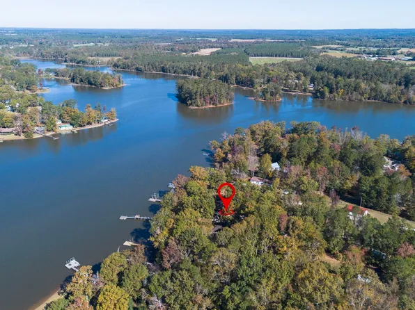 1089 N Windwood Ct, Batesburg, SC 29006